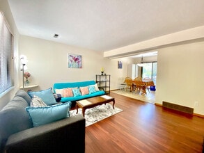 Building Photo - 1375 Rydalmount Rd