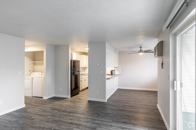 2BR, 2BA - 988SF - Ascent at South Hill