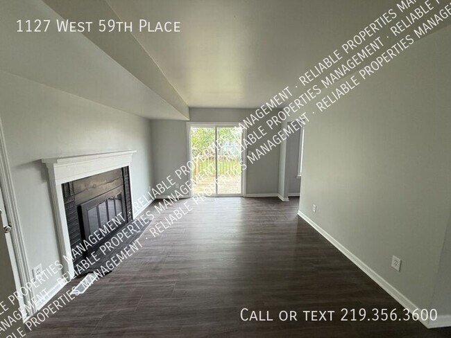 Foto del edificio - 1127 W 59th Pl