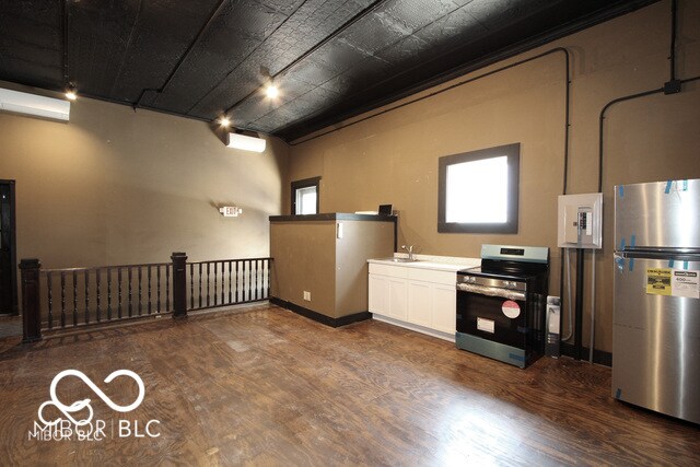 Foto del edificio - 101 S Main St