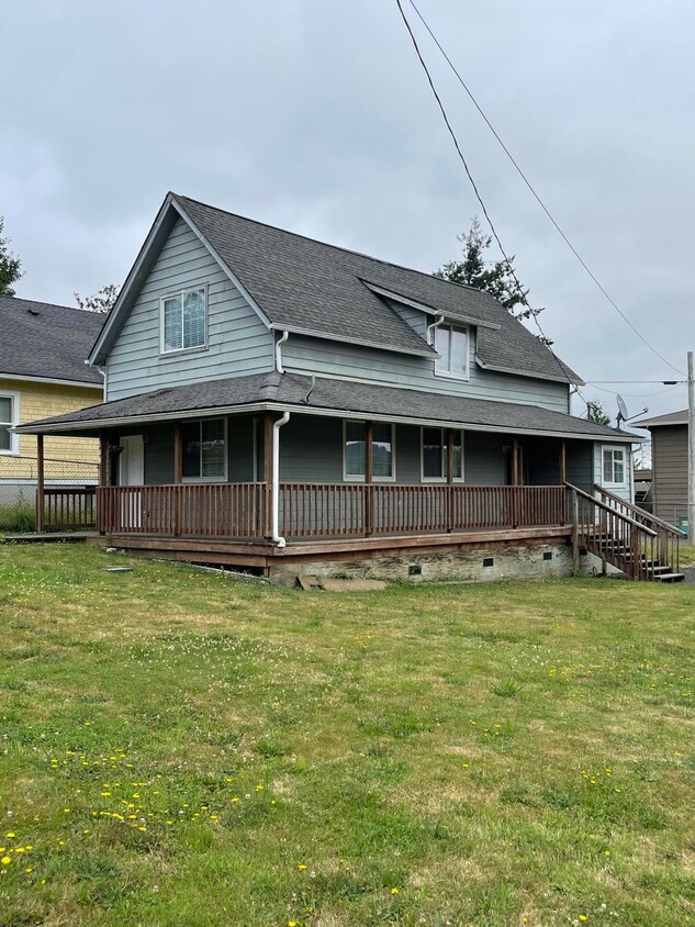 Primary Photo - 3bd 2ba In Montesano