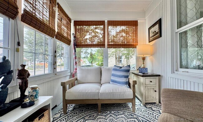 Foto del edificio - 35 Coolridge Rd