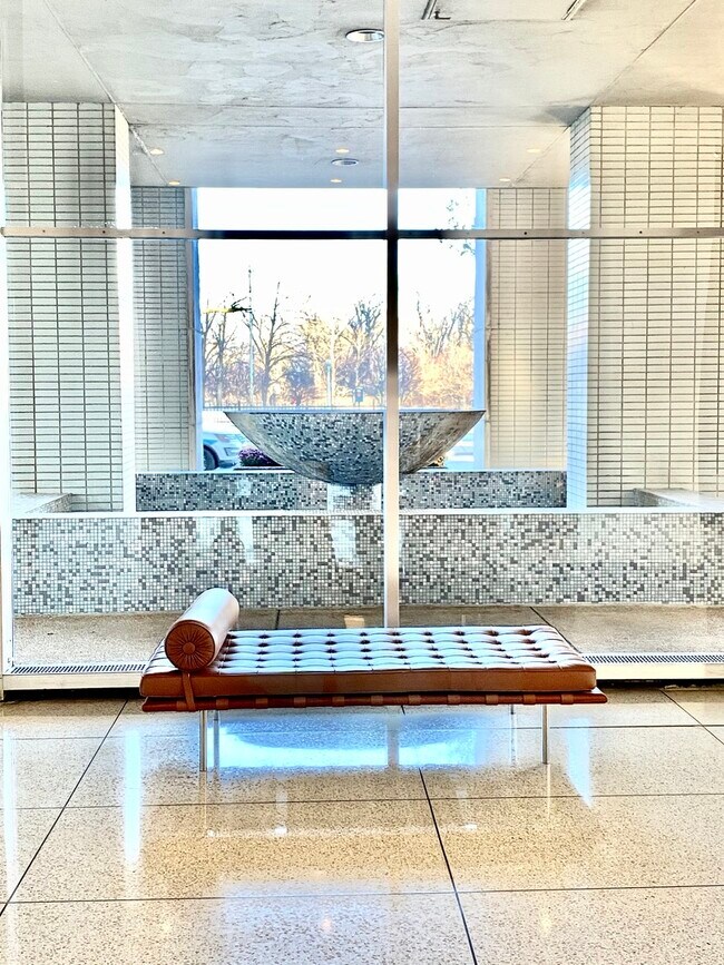 Building Photo - 3600 N Lake Shore Dr