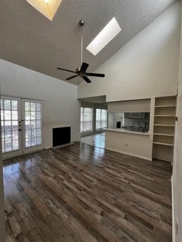 Building Photo - 5750 Phoenix Dr
