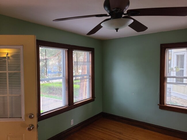 Foto del edificio - 611 S 4th St