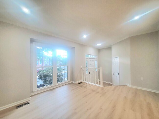 Foto del edificio - 14142 Betsy Ross Ln