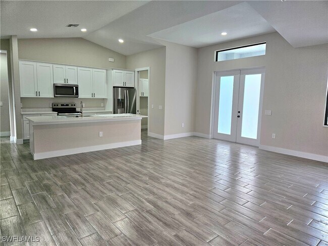 Foto del edificio - 22 NW 13th Pl