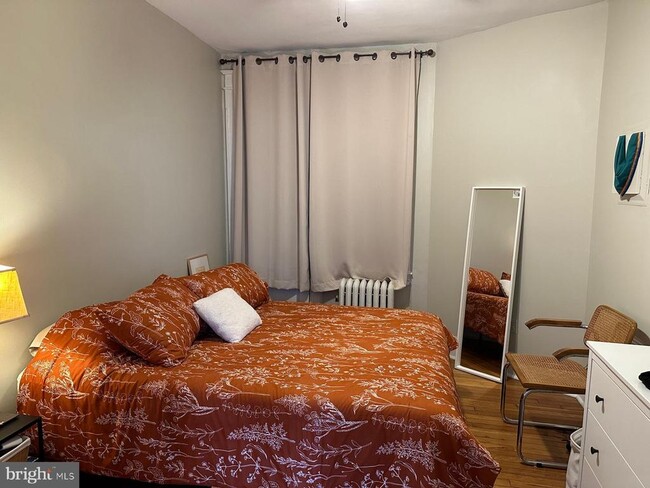 Building Photo - 1618 S St NW