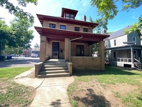 Building Photo - 33 W Patterson Ave