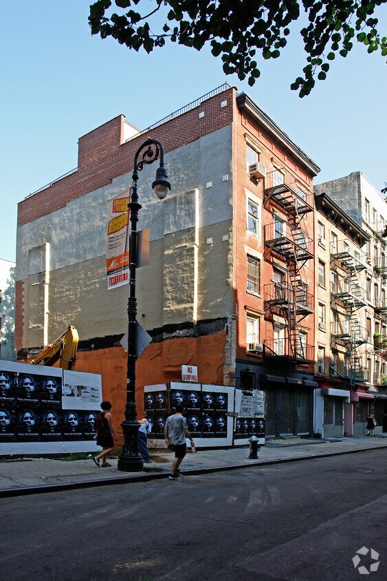 Primary Photo - 149 Ludlow St