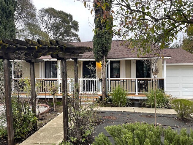 Photo - 1458 Santa Clara Ave House