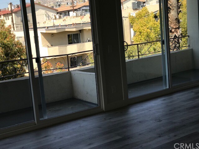 Foto del edificio - 510 E San Jose Ave