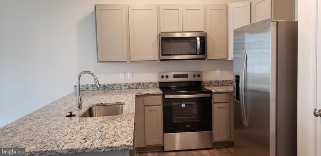 Building Photo - 164 Caterpillar Dr