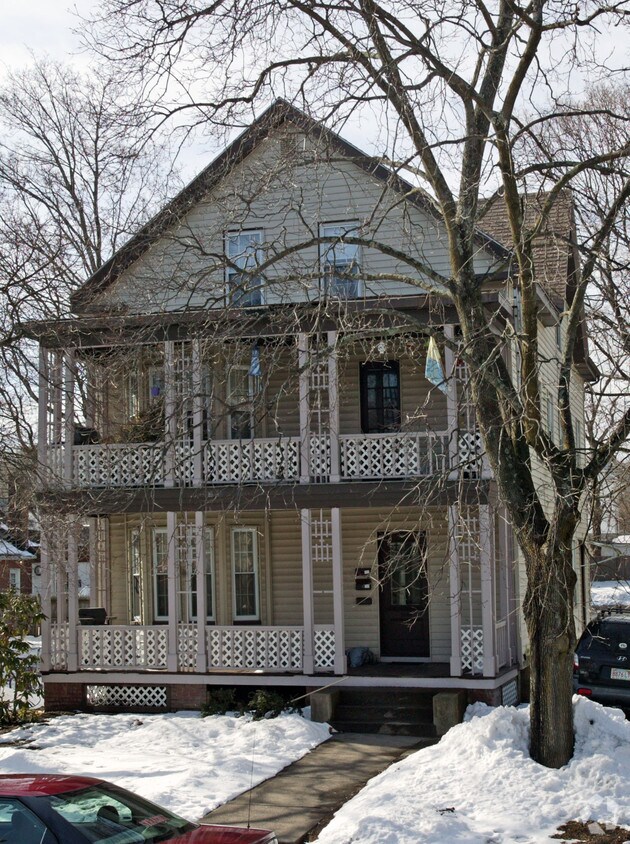Primary Photo - 140 N Washington St
