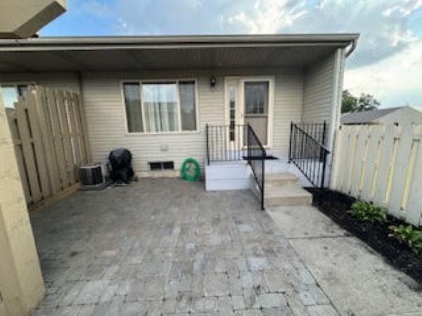 Foto del edificio - 62181 Arlington Cir