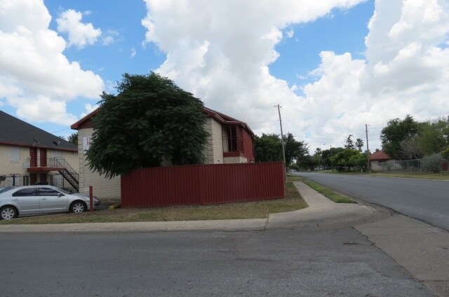 Building Photo - St. Lawrence Apartments