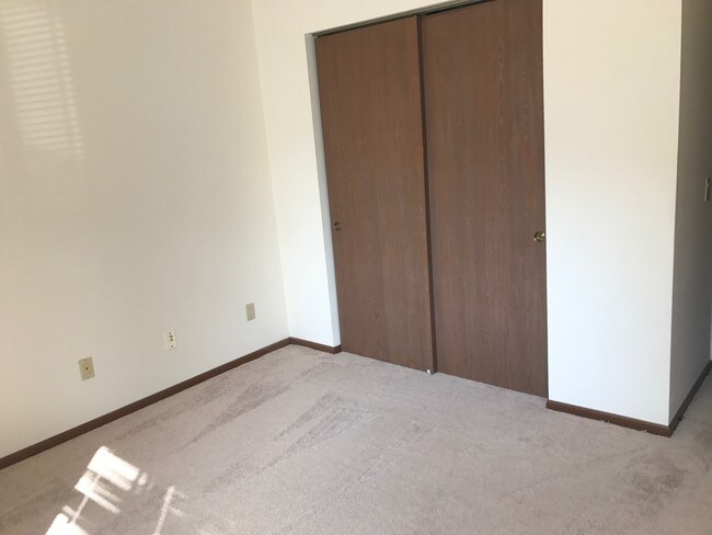 Building Photo - 6748 Jacobs Way