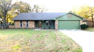 Building Photo - 2914 N Ricketts St