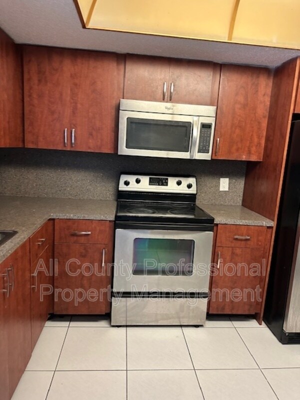 Primary Photo - 5550 NW 44th St