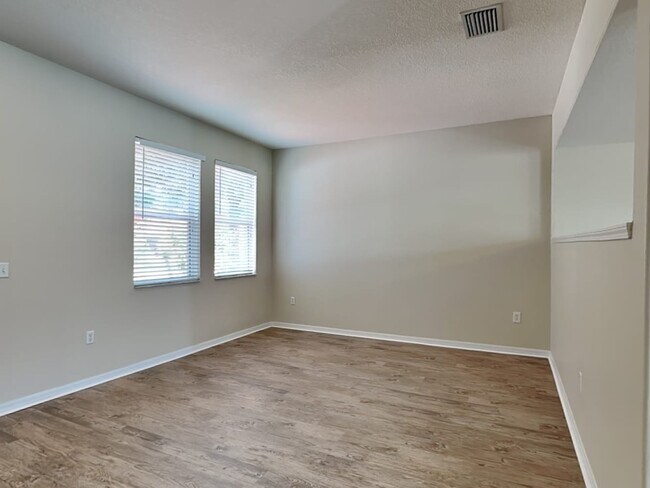 Building Photo - 7520 Hunters Greene Cir