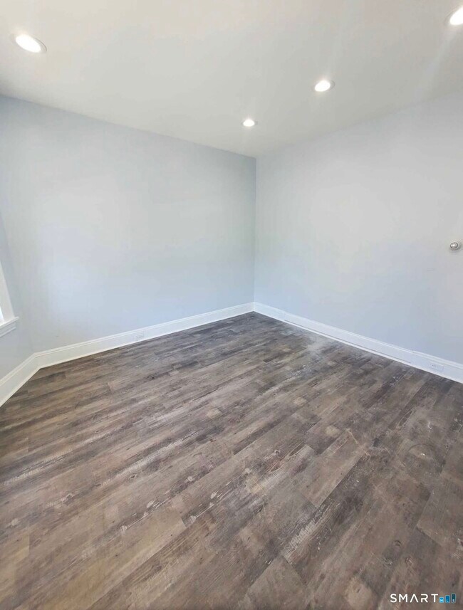 Foto del edificio - 100 Horace St