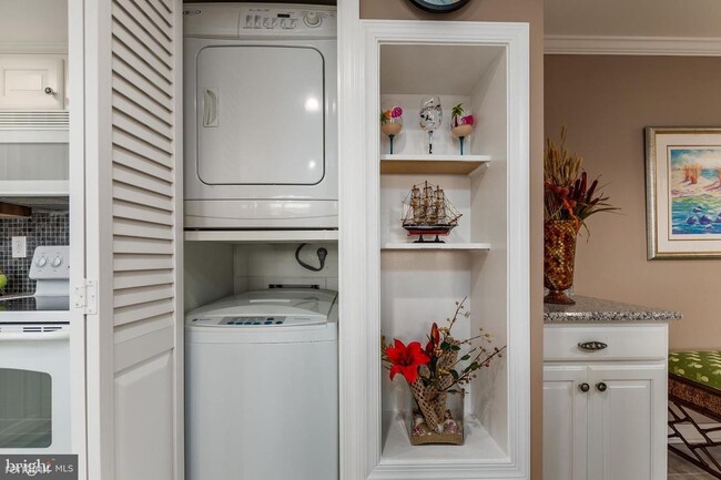 Foto del edificio - 2 br, 2 bath Condo - 527 N Boardwalk Unit 616