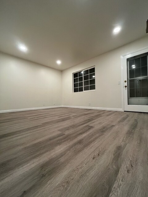Master Bedroom - 1475 Hollenbeck Ave