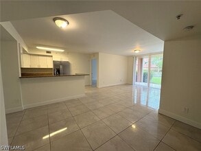 Building Photo - 1265 Wildwood Lakes Blvd