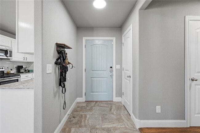 Building Photo - 3807 S W Capstone Ave