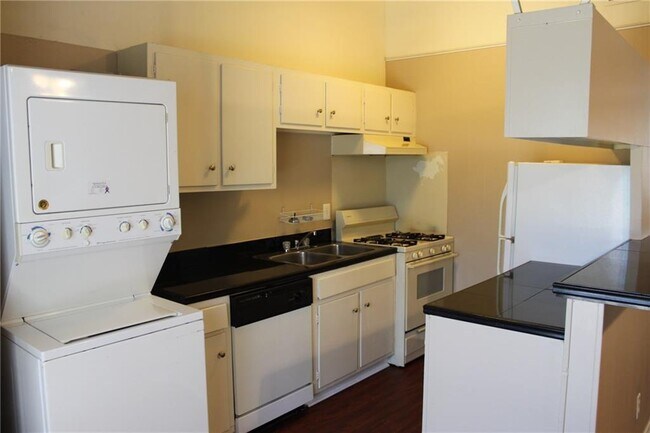 Foto del edificio - 606 W 51st St