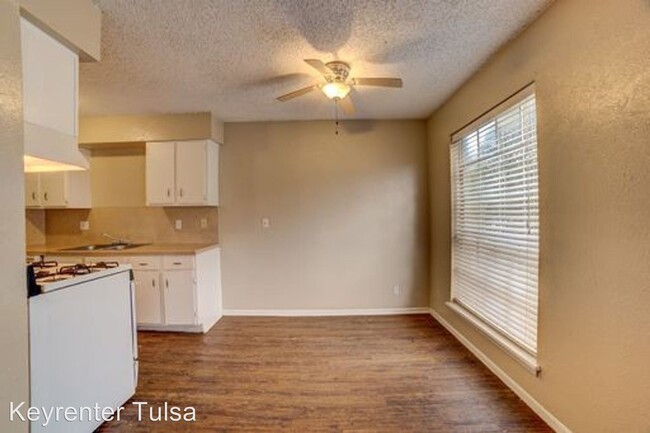 Foto del edificio - 3 br, 2 bath Apartment - 6805 S. Lewis Ave.