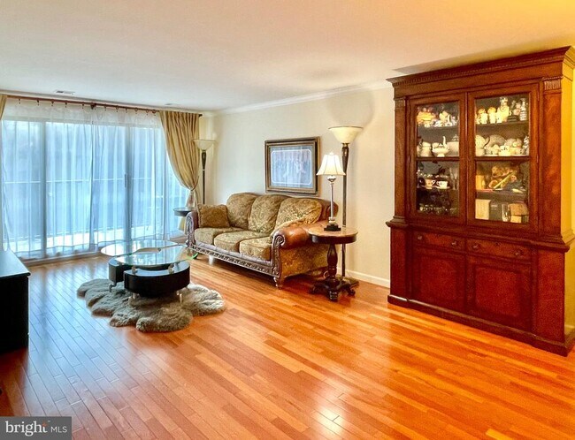 Foto del edificio - 2817 Jermantown Rd