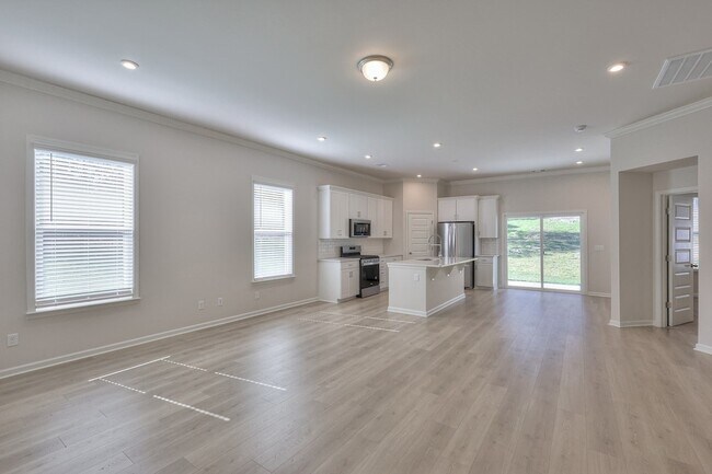 Foto del edificio - 1401 Autumn Leaf Ln