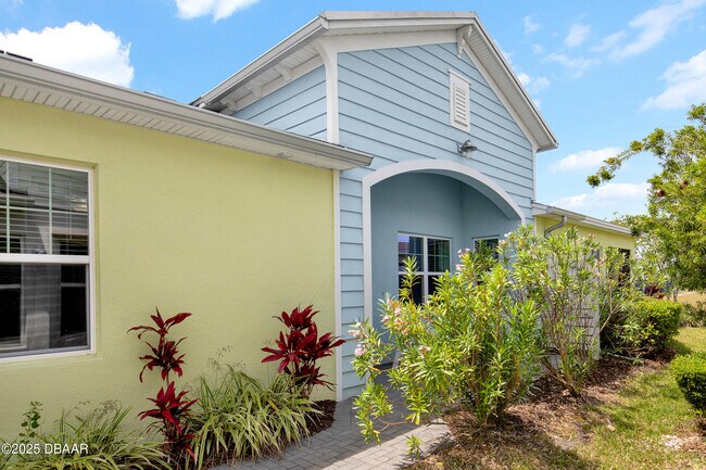 Foto del edificio - 239 Island Breeze Ave