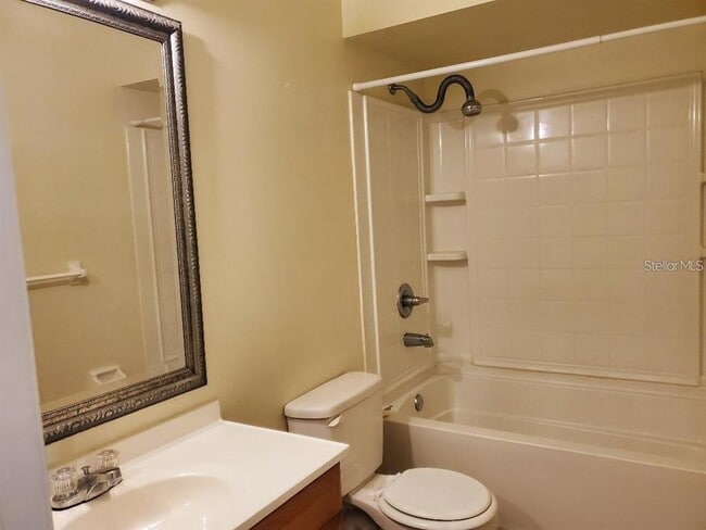 Building Photo - 734 Shakespeare Dr