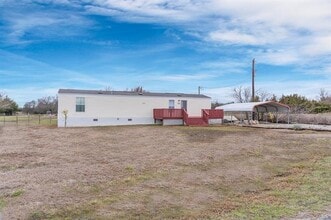 Building Photo - 635 Fielder