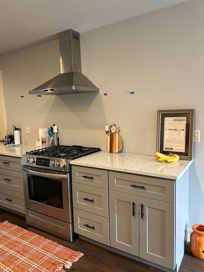 Building Photo - 1431 Naples St