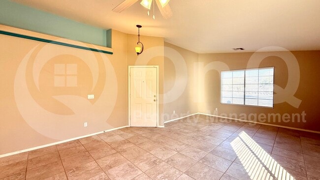 Building Photo - 1649 E Balboa Dr