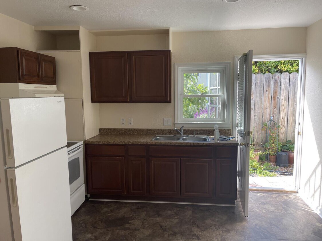 801 Morrell Ave, Burlingame, CA 94010 Condo for Rent in Burlingame