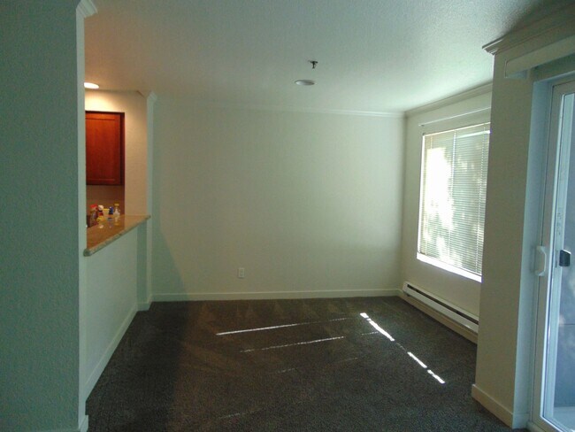 Foto del edificio - 2 Bedroom/1 Bath Luxury Beacon Hill Condo,...