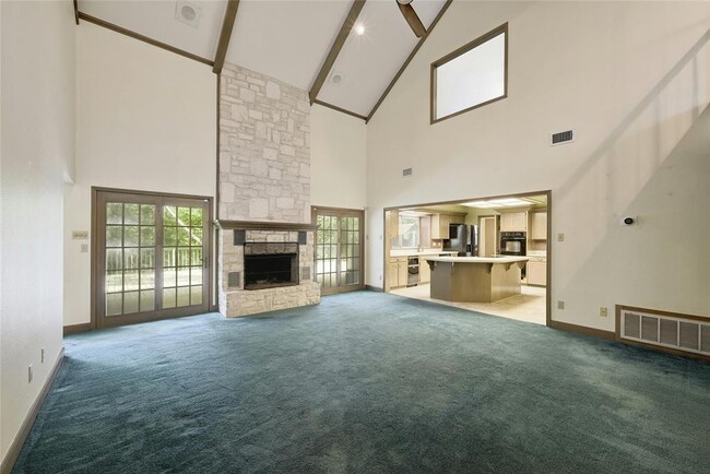 Foto del edificio - 3605 Silver Hill Cir