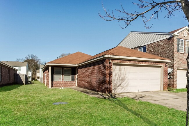 Building Photo - 135 Wethersfield Dr