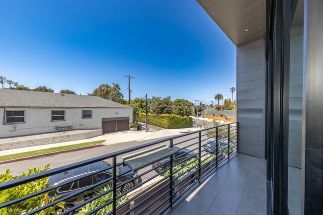 Foto del edificio - 2506 Wilson Ave