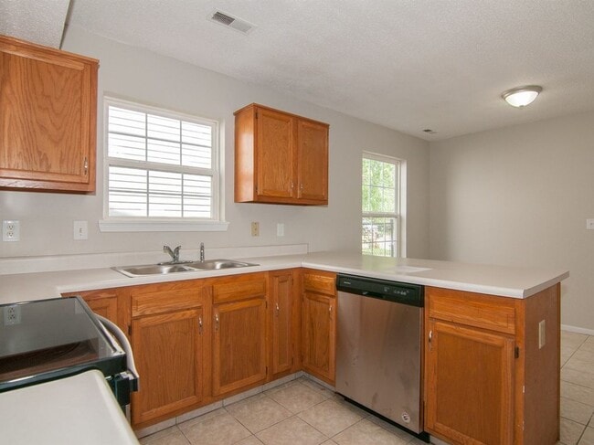 Building Photo - 7618 Misty Meadow Dr