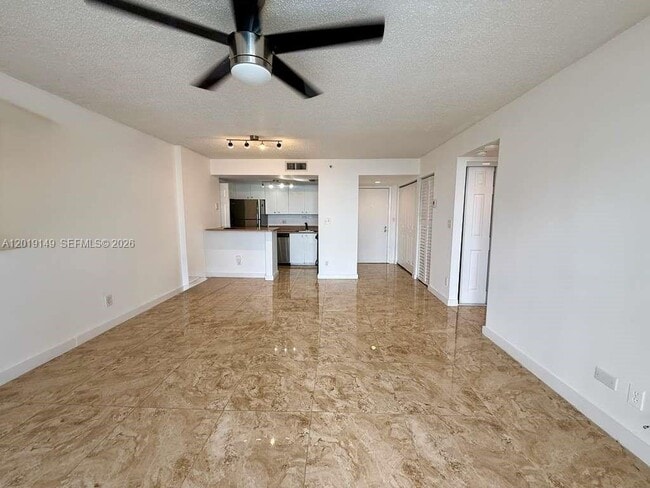 Building Photo - 770 Claughton Island Dr