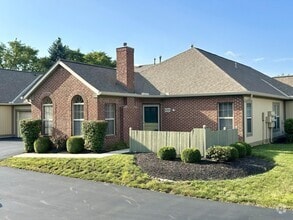 Building Photo - 6785 Villabrook Dr