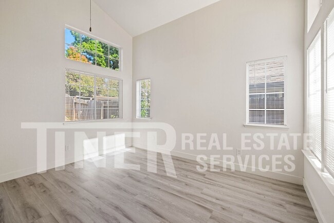 Building Photo - 8242 Scrub Oak Way