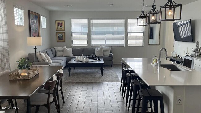 Foto del edificio - 663 N Bay Dr