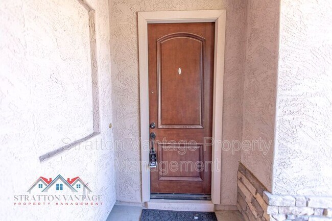 Building Photo - 3325 E Jasper Dr