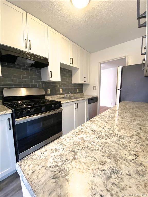 Foto del edificio - 570 Whitney Ave